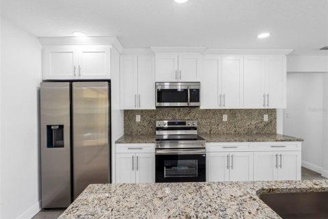 Casa en venta en Saint Petersburg, Florida, 4 dormitorios, 174.56 m2 № 1831923 - foto 11