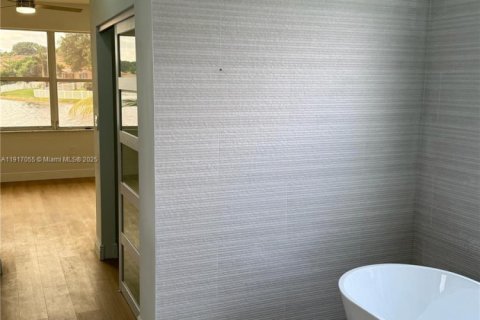 Villa ou maison à vendre à Miramar, Floride: 4 chambres, 211.82 m2 № 2017076 - photo 30