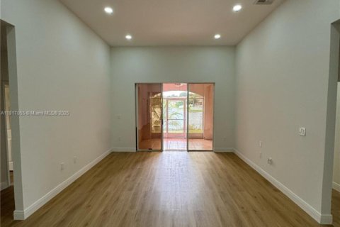 Villa ou maison à vendre à Miramar, Floride: 4 chambres, 211.82 m2 № 2017076 - photo 22