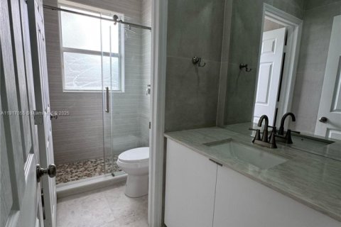 Villa ou maison à vendre à Miramar, Floride: 4 chambres, 211.82 m2 № 2017076 - photo 26