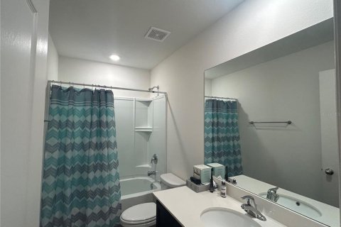 House in Poinciana, Florida 4 bedrooms, 172.05 sq.m. № 2206808 - photo 25
