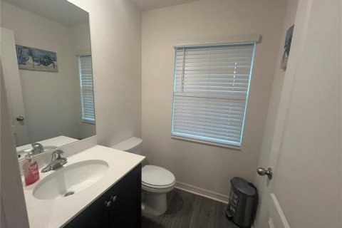 House in Poinciana, Florida 4 bedrooms, 172.05 sq.m. № 2206808 - photo 18