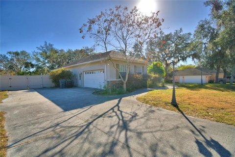 House in Lakeland, Florida 3 bedrooms, 231.05 sq.m. № 1560881 - photo 23