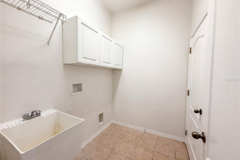House in Brandon, Florida 4 bedrooms, 184.69 sq.m. № 2123691 - photo 17