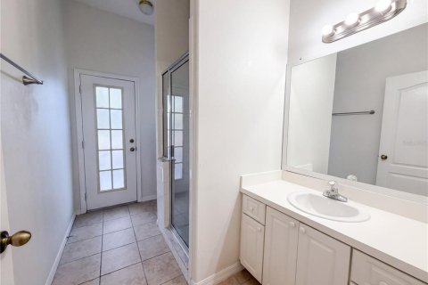 House in Brandon, Florida 4 bedrooms, 184.69 sq.m. № 2123691 - photo 15