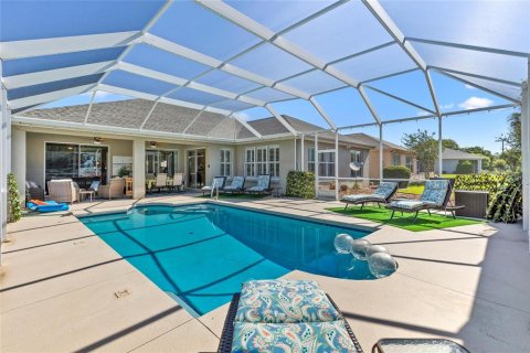 House in Summerfield, Florida 3 bedrooms, 224.17 sq.m. № 2399016 - photo 8
