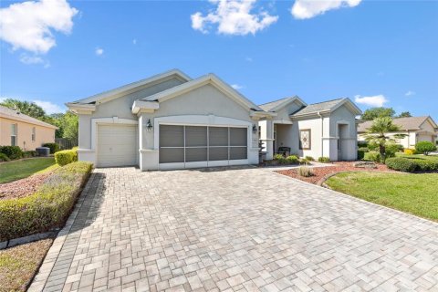 House in Summerfield, Florida 3 bedrooms, 224.17 sq.m. № 2399016