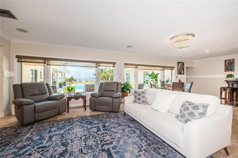Villa ou maison à vendre à Saint Petersburg, Floride: 4 chambres, 299.42 m2 № 1746701 - photo 21
