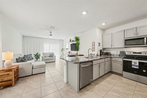 Casa en venta en Wesley Chapel, Florida, 3 dormitorios, 140.84 m2 № 2208479 - foto 9
