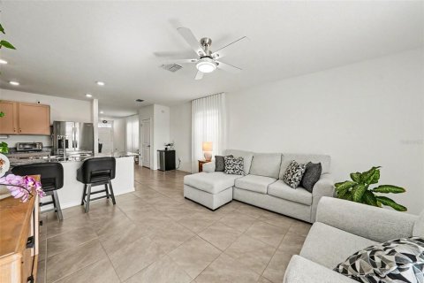 Casa en venta en Wesley Chapel, Florida, 3 dormitorios, 140.84 m2 № 2208479 - foto 10