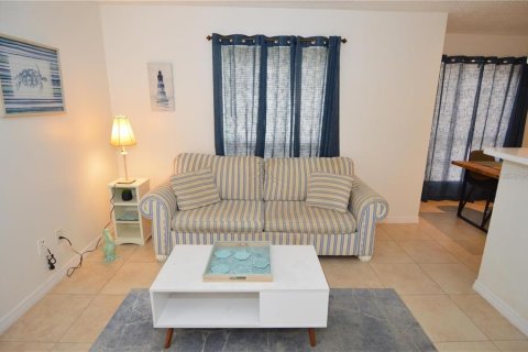 Condominio en alquiler en Tampa, Florida, 1 dormitorio, 58.06 m2 № 2100011 - foto 13