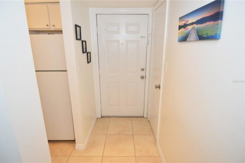 Condominio en alquiler en Tampa, Florida, 1 dormitorio, 58.06 m2 № 2100011 - foto 2