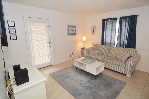 Condominio en alquiler en Tampa, Florida, 1 dormitorio, 58.06 m2 № 2100011 - foto 15