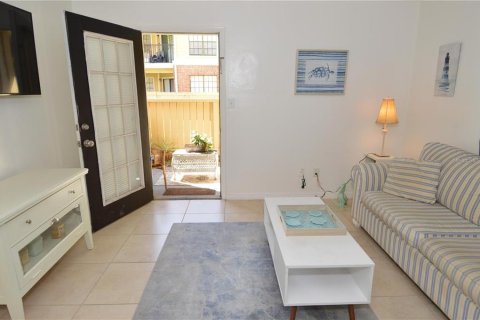 Condominio en alquiler en Tampa, Florida, 1 dormitorio, 58.06 m2 № 2100011 - foto 16