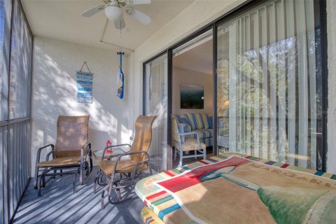 Copropriété à vendre à Tarpon Springs, Floride: 2 chambres, 98.85 m2 № 2118439 - photo 4