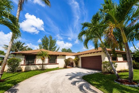 Casa en West Palm Beach, Florida 3 dormitorios, 175.96 m2 № 2249234