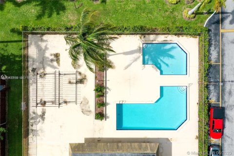 Condominio en venta en Miami, Florida, 3 dormitorios, 97.92 m2 № 2000800 - foto 5