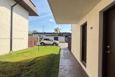 Condominio en venta en Miami, Florida, 3 dormitorios, 97.92 m2 № 2000800 - foto 7