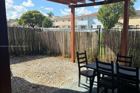 Купить таунхаус в Хомстед, Флорида 4 спальни, 188.41м2, № 1967581 - фото 15