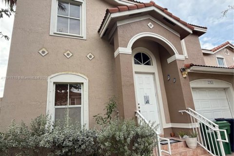 Adosado en venta en Homestead, Florida, 4 dormitorios, 188.41 m2 № 1967581 - foto 4