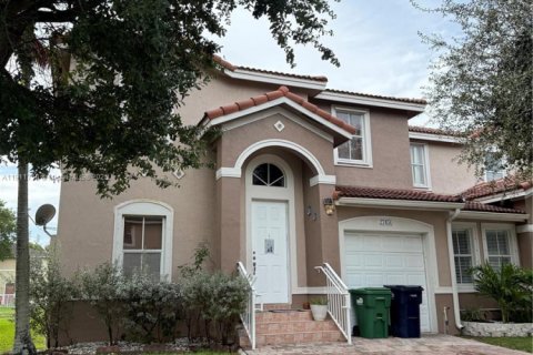 Adosado en venta en Homestead, Florida, 4 dormitorios, 188.41 m2 № 1967581 - foto 2