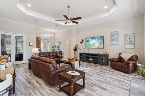 House in Eustis, Florida 4 bedrooms, 262.54 sq.m. № 2425242 - photo 28