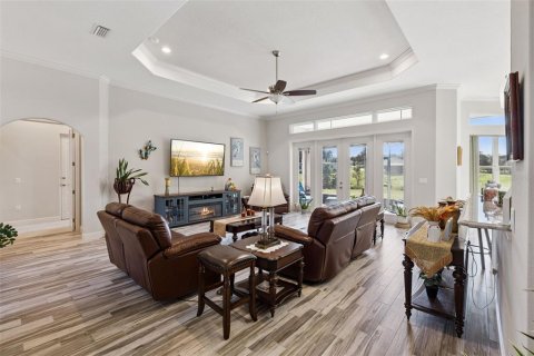 House in Eustis, Florida 4 bedrooms, 262.54 sq.m. № 2425242 - photo 27