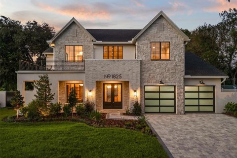 Casa en Winter Park, Florida 4 dormitorios, 400.5 m2 № 2427408