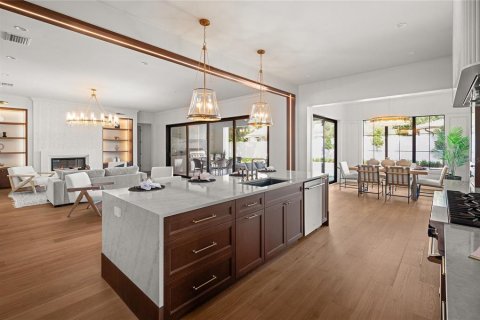 House in Winter Park, Florida 4 bedrooms, 400.5 sq.m. № 2427408 - photo 30