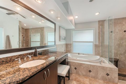 Casa en venta en Sarasota, Florida, 3 dormitorios, 233.46 m2 № 2120340 - foto 28