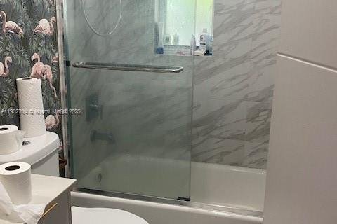 House in Miami, Florida 4 bedrooms № 2013151 - photo 7