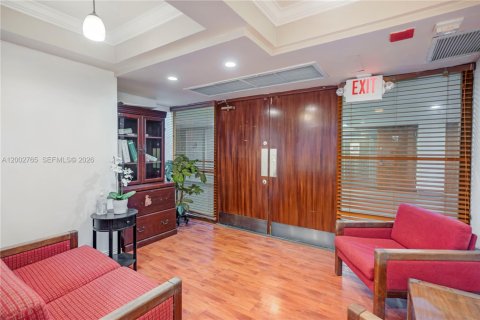 Propiedad comercial en venta en North Miami, Florida № 2066290 - foto 7