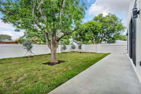 Casa en venta en Fort Lauderdale, Florida, 3 dormitorios, 170.75 m2 № 1965845 - foto 21