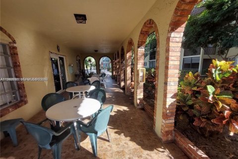 Copropriété à louer à Pompano Beach, Floride: 1 chambre, 62.99 m2 № 2051614 - photo 25