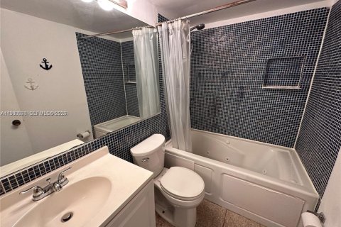 Copropriété à louer à Pompano Beach, Floride: 1 chambre, 62.99 m2 № 2051614 - photo 11