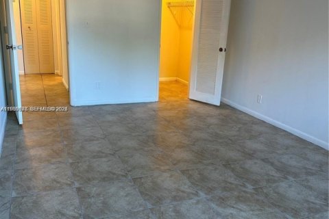 Copropriété à louer à Pompano Beach, Floride: 1 chambre, 62.99 m2 № 2051614 - photo 10