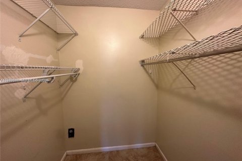 Copropriété à louer à Pompano Beach, Floride: 1 chambre, 62.99 m2 № 2051614 - photo 12