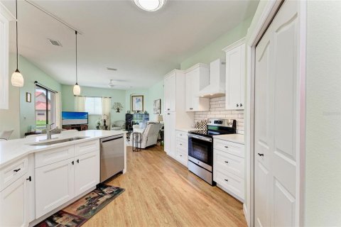 Villa ou maison à vendre à Sarasota, Floride: 3 chambres, 199 m2 № 2290642 - photo 12