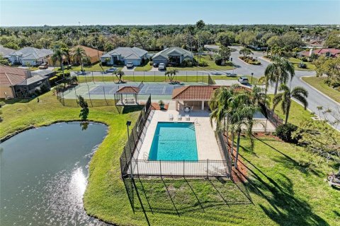 Villa ou maison à vendre à Sarasota, Floride: 3 chambres, 199 m2 № 2290642 - photo 3