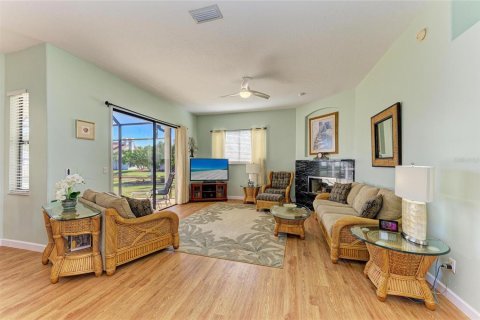 Villa ou maison à vendre à Sarasota, Floride: 3 chambres, 199 m2 № 2290642 - photo 16