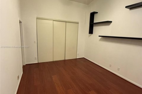 Condo in Plantation, Florida, 2 bedrooms  № 1966675 - photo 11