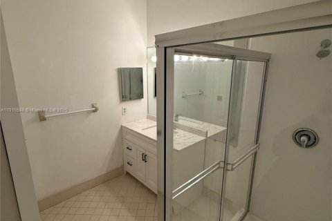 Condo in Plantation, Florida, 2 bedrooms  № 1966675 - photo 14