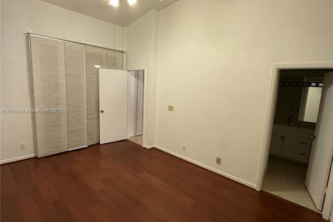 Condo in Plantation, Florida, 2 bedrooms  № 1966675 - photo 13