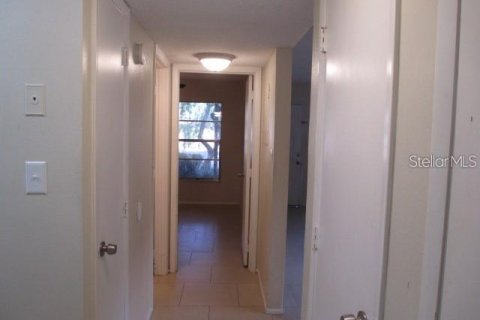 Condo in Tampa, Florida, 2 bedrooms  № 2237462 - photo 8