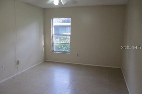 Condo in Tampa, Florida, 2 bedrooms  № 2237462 - photo 9