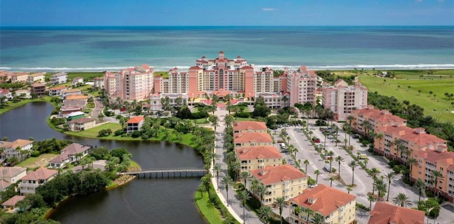 Condominio en Palm Coast, Florida, 4 dormitorios  № 1538159
