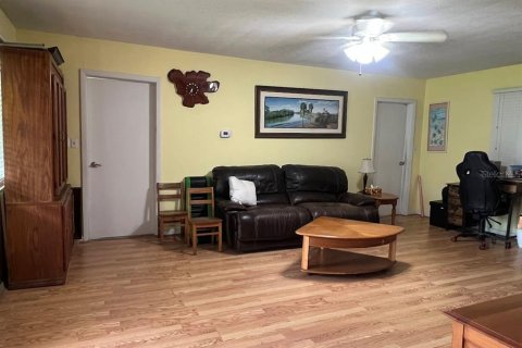 House in DeLand, Florida 5 bedrooms, 366.69 sq.m. № 1829873 - photo 12