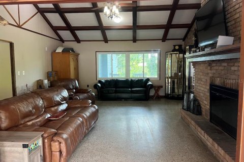 House in DeLand, Florida 5 bedrooms, 366.69 sq.m. № 1829873 - photo 10