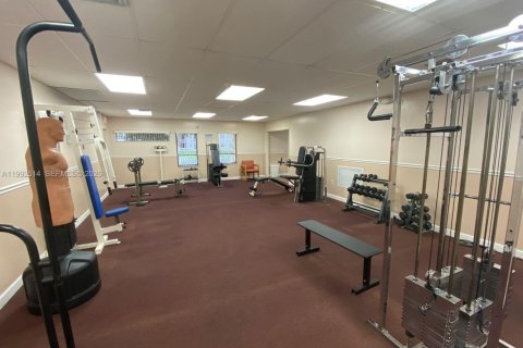 Condominio en alquiler en Sunrise, Florida, 1 dormitorio, 59.46 m2 № 2062843 - foto 18