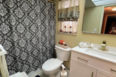 Condominio en alquiler en Sunrise, Florida, 1 dormitorio, 59.46 m2 № 2062843 - foto 15